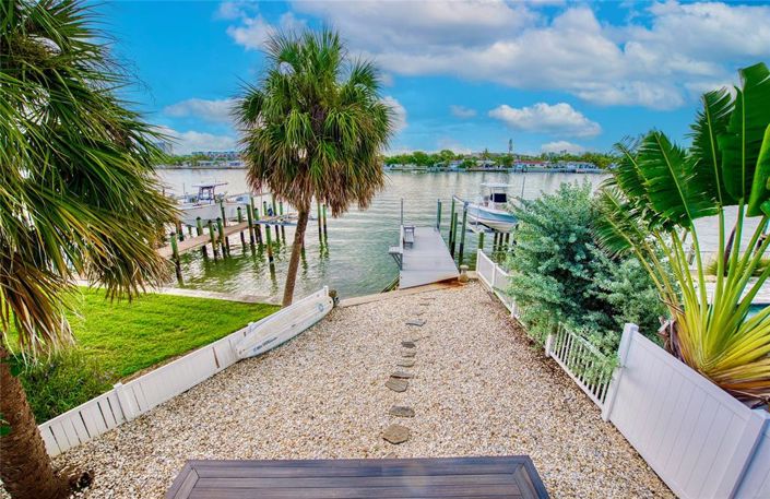 Image No.12-3 Bed Property for sale