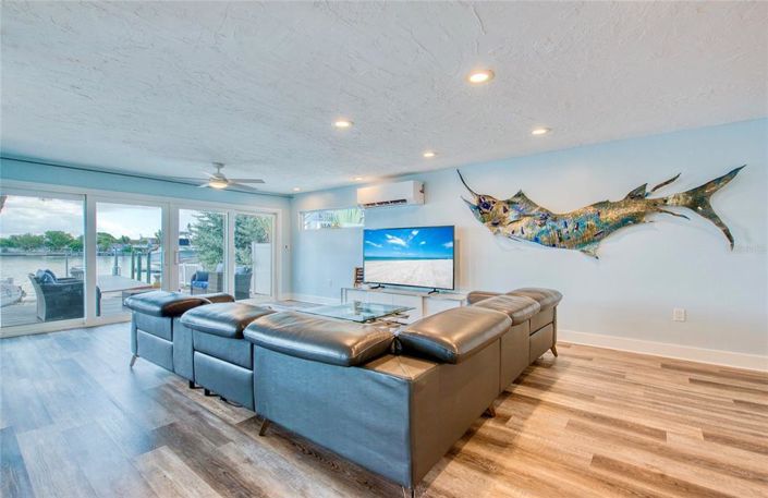 Image No.22-3 Bed Property for sale