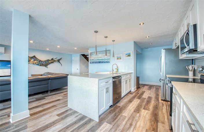 Image No.26-3 Bed Property for sale