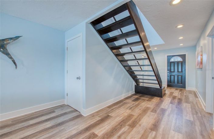 Image No.40-3 Bed Property for sale