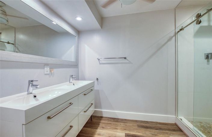 Image No.51-3 Bed Property for sale