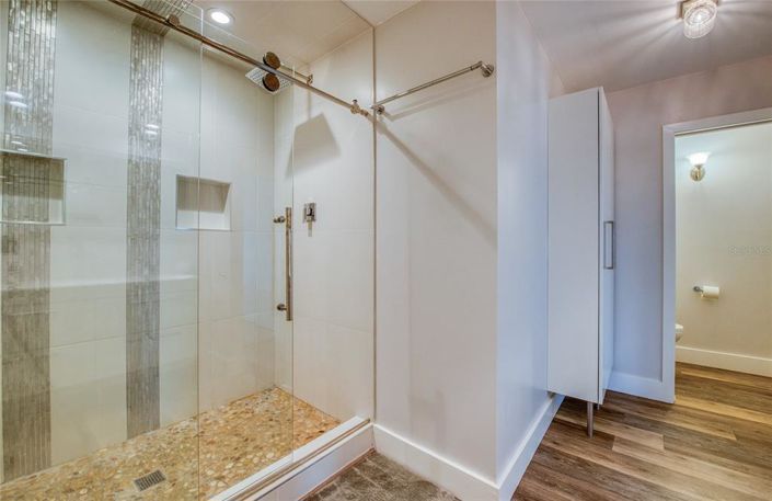 Image No.52-3 Bed Property for sale