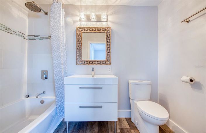 Image No.60-3 Bed Property for sale