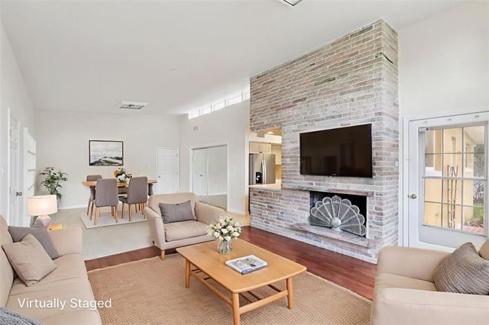 Image No.12-3 Bed Property for sale