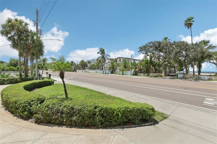 Image No.2-3 Bed Property for sale