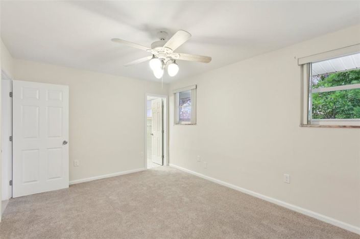 Image No.40-3 Bed Property for sale