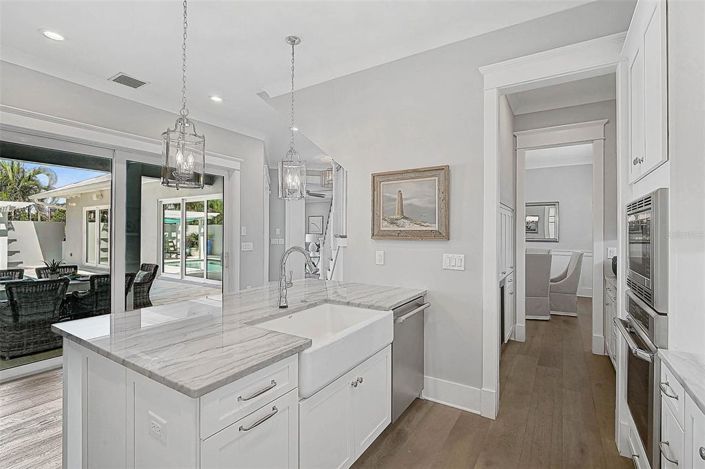 Image No.10-4 Bed Property for sale