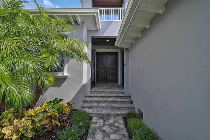 Image No.3-4 Bed Property for sale