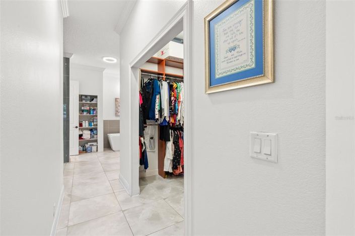 Image No.14-5 Bed Property for sale