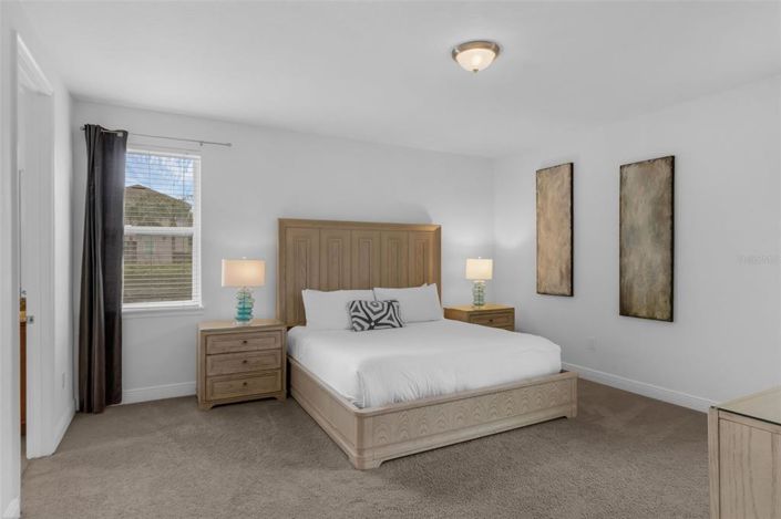 Image No.22-6 Bed Property for sale