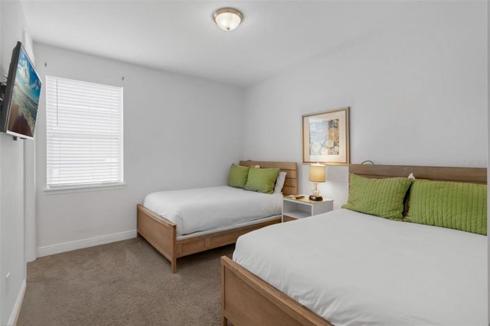 Image No.27-6 Bed Property for sale