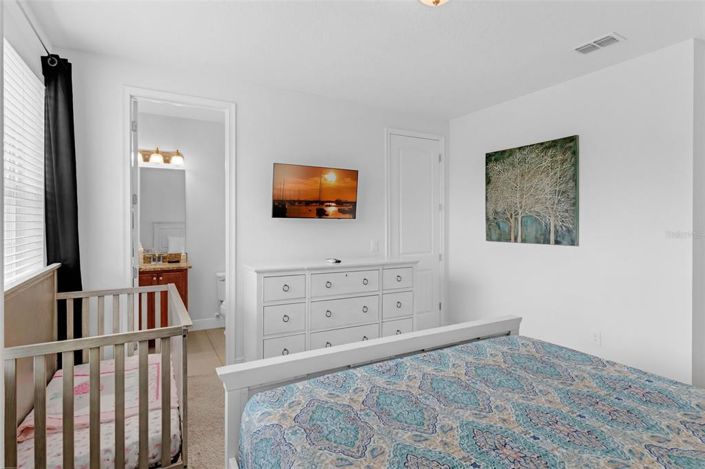 Image No.32-6 Bed Property for sale