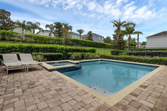 Image No.43-6 Bed Property for sale