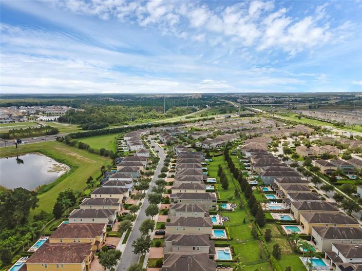 Image No.50-6 Bed Property for sale