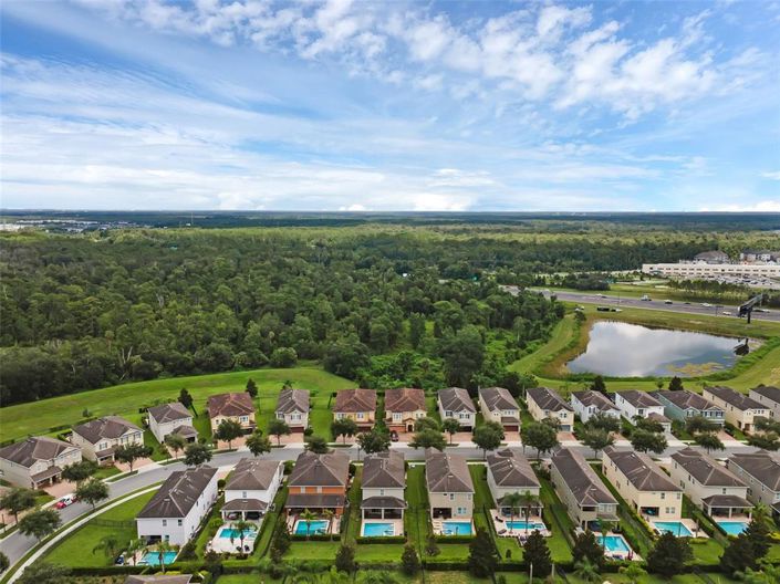 Image No.52-6 Bed Property for sale