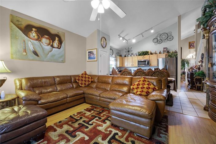 Image No.16-5 Bed Property for sale