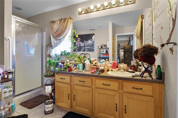 Image No.22-5 Bed Property for sale