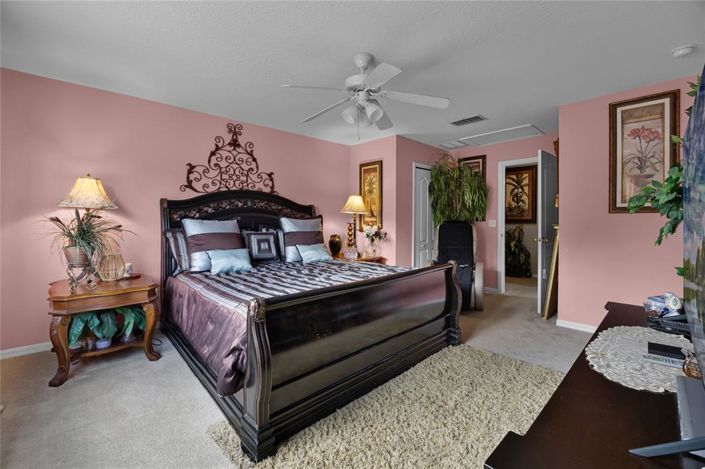 Image No.26-5 Bed Property for sale