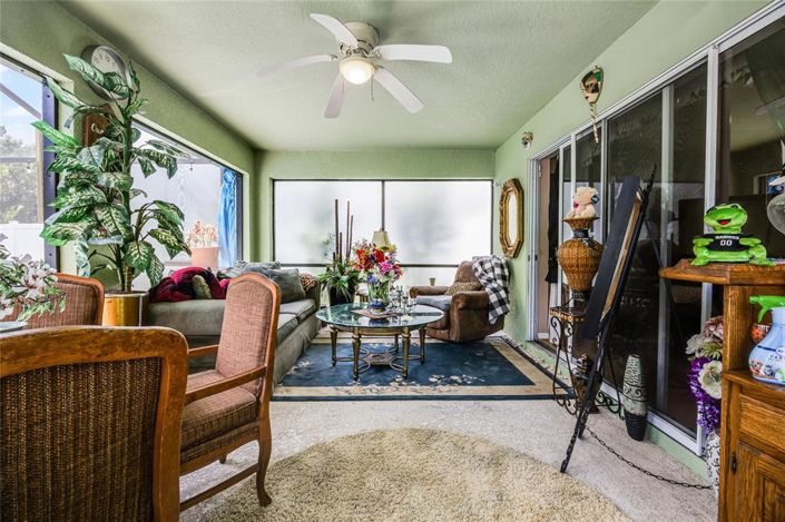 Image No.38-5 Bed Property for sale