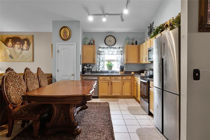 Image No.8-5 Bed Property for sale