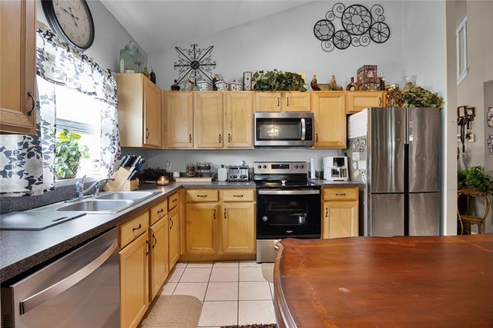 Image No.9-5 Bed Property for sale