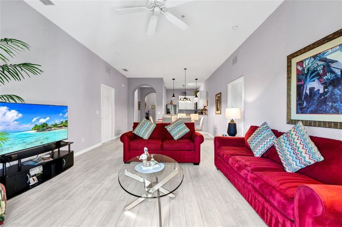 Image No.13-3 Bed Property for sale