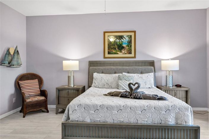 Image No.17-3 Bed Property for sale