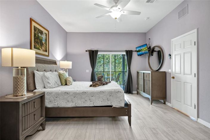 Image No.19-3 Bed Property for sale