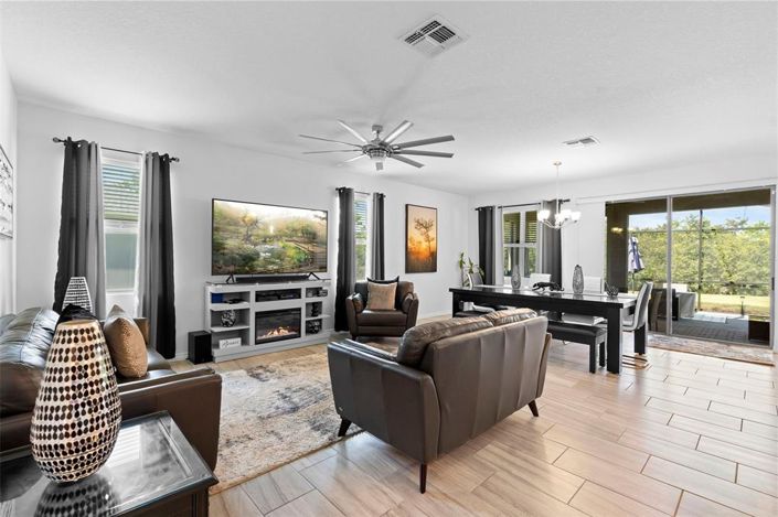 Image No.11-2 Bed Property for sale