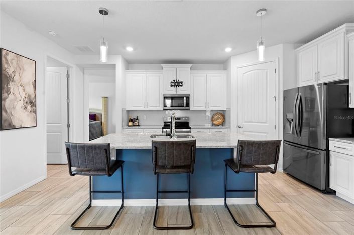 Image No.20-2 Bed Property for sale