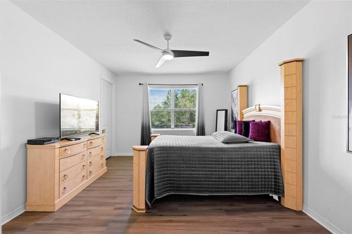 Image No.27-2 Bed Property for sale