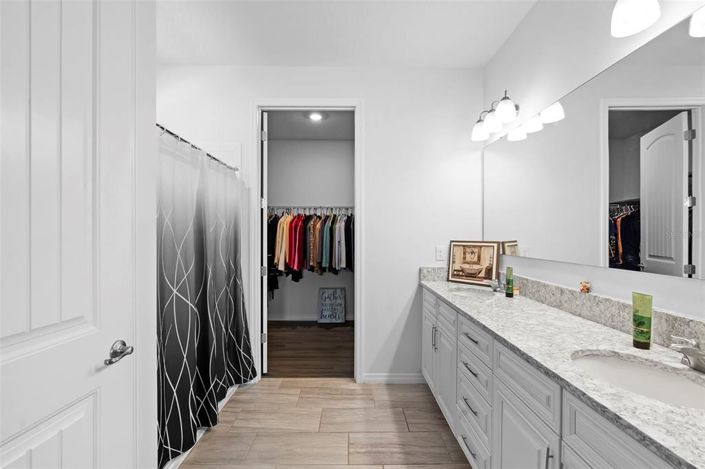 Image No.31-2 Bed Property for sale