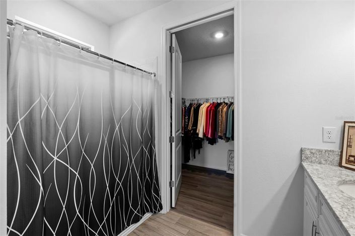 Image No.32-2 Bed Property for sale