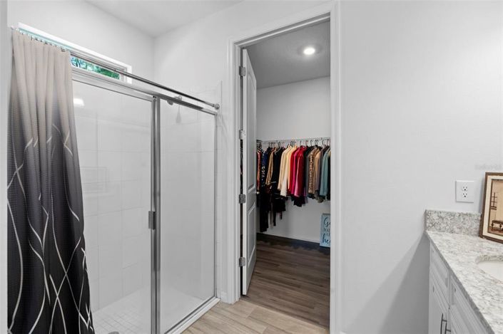 Image No.33-2 Bed Property for sale