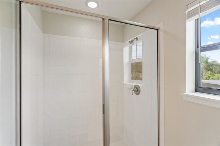 Image No.27-4 Bed Property for sale