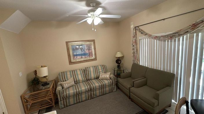 Image No.12-4 Bed Townhouse for sale