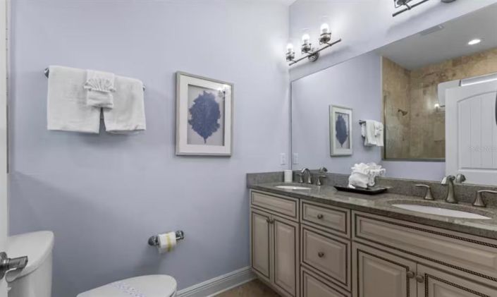 Image No.14-6 Bed Property for sale