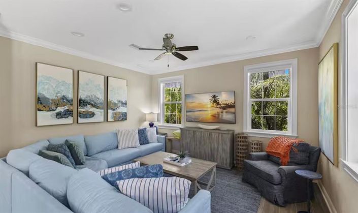 Image No.5-6 Bed Property for sale