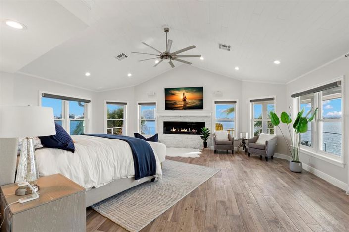 Image No.28-5 Bed Property for sale