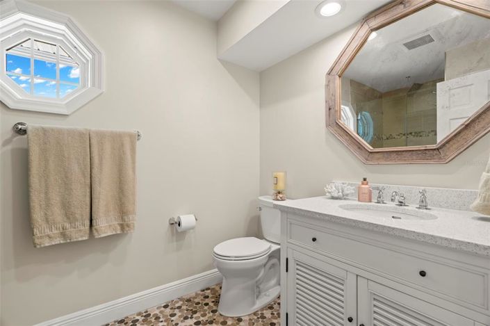 Image No.39-5 Bed Property for sale