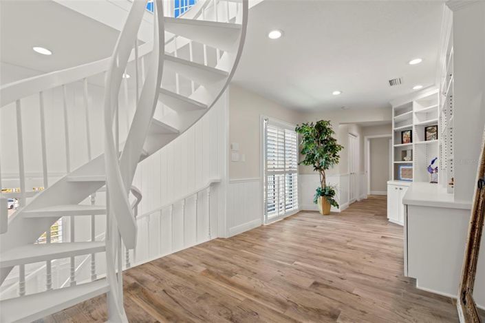 Image No.53-5 Bed Property for sale