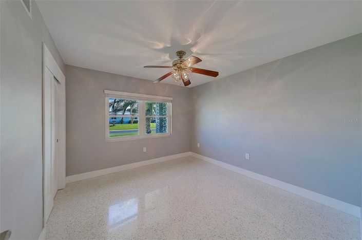 Image No.16-3 Bed Property for sale