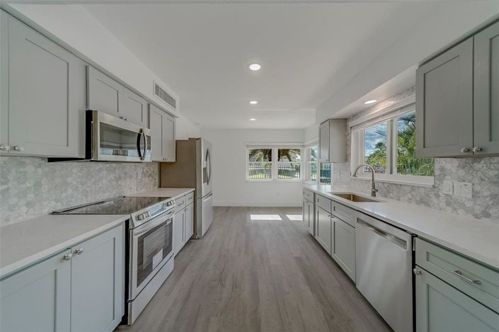 Image No.2-3 Bed Property for sale