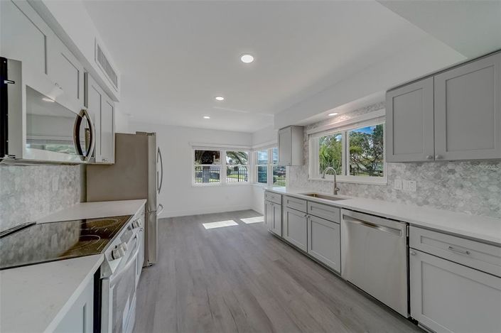 Image No.29-3 Bed Property for sale