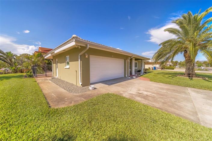 Image No.47-3 Bed Property for sale