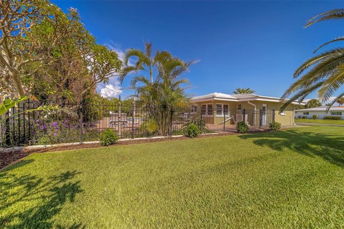 Image No.49-3 Bed Property for sale