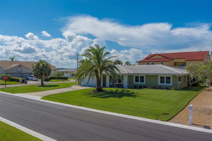 Image No.52-3 Bed Property for sale