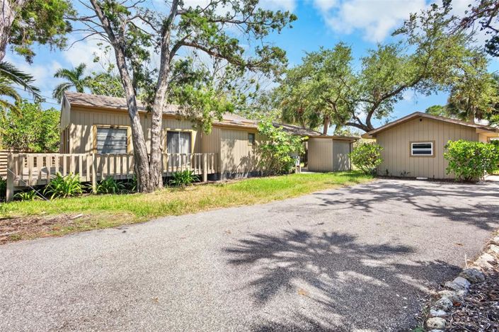 Image No.11-2 Bed Property for sale