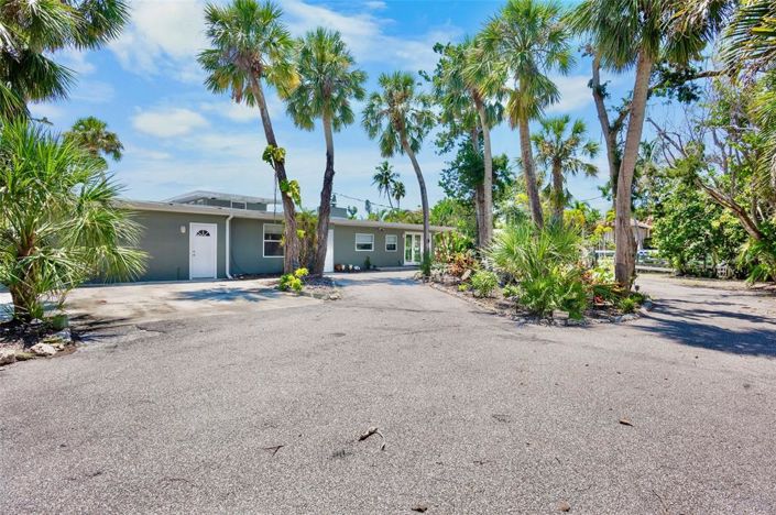 Image No.27-2 Bed Property for sale