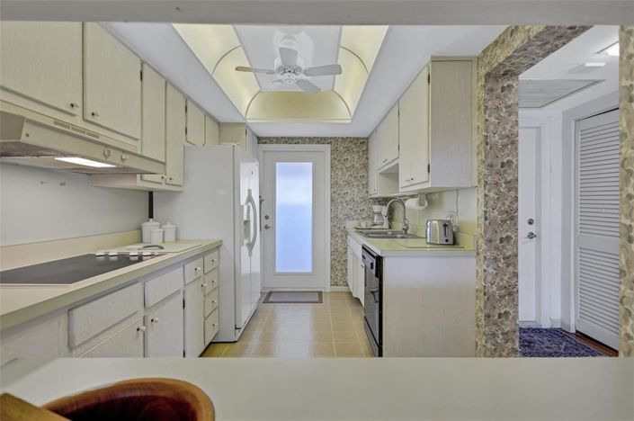 Image No.13-2 Bed Property for sale